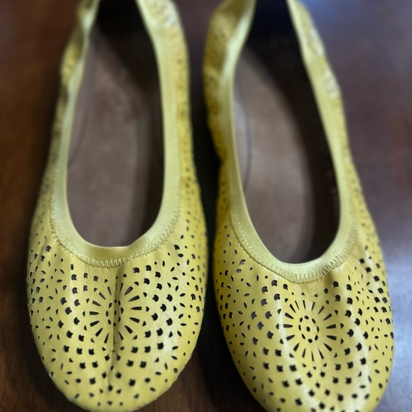 Vionic Shoes - Vionic Yellow‎ Perforated Flats